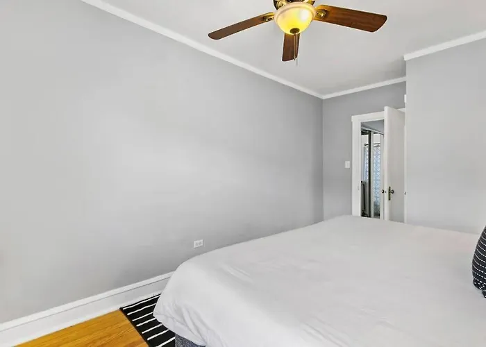 Chic 1br Close To Everything - Marshfield E3 *