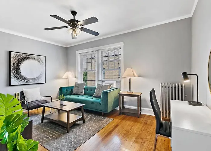 Chic 1br Close To Everything - Marshfield E3 *